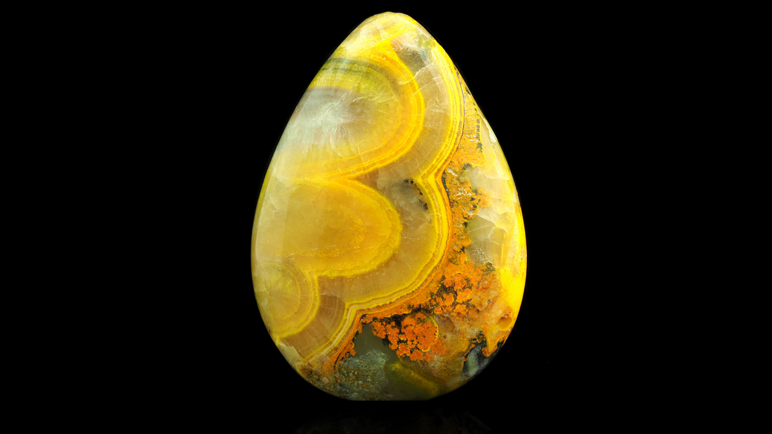 Serpentine Jasper Crystal Benefits: Healing, Transformation, Protection, Grounding.