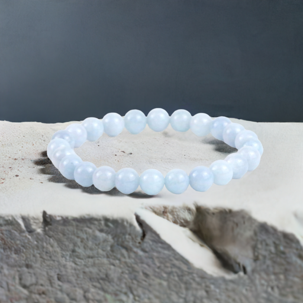 Aquamarine Bracelet Benefits and Meaning – Real Healing Crystal Jewelry for Courage and Serenity.